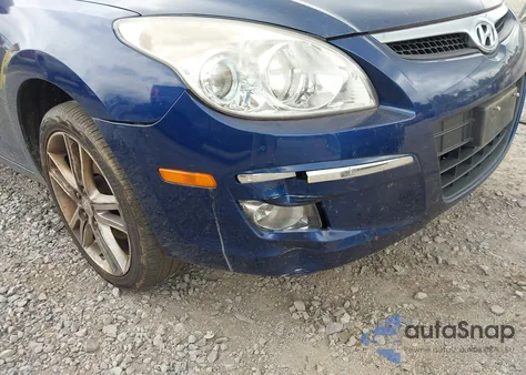 2011 Hyundai Elantra Touring Se z USA, uszkodzony, nr VIN KMHDC8AE1BU108927